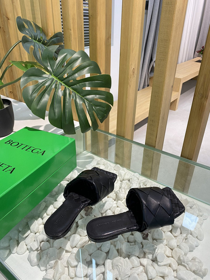 botteg*Ve*ne*ta sandal