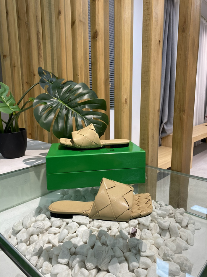 botteg*Ve*ne*ta sandal
