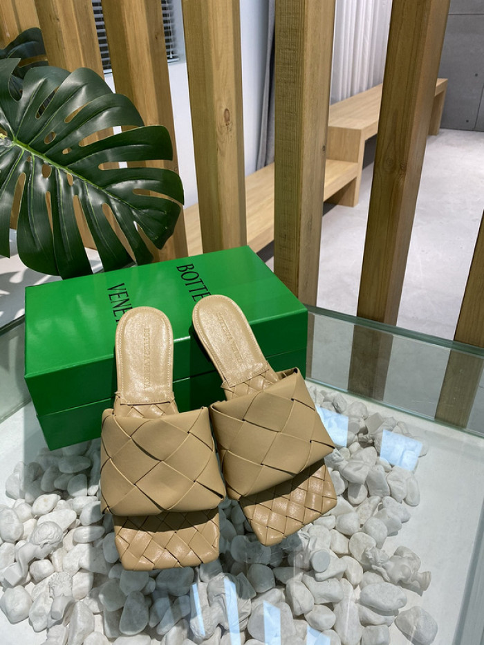 botteg*Ve*ne*ta sandal