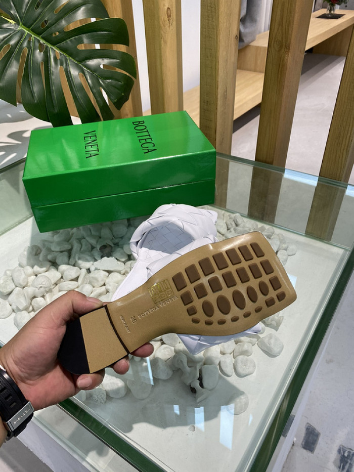 botteg*Ve*ne*ta sandal