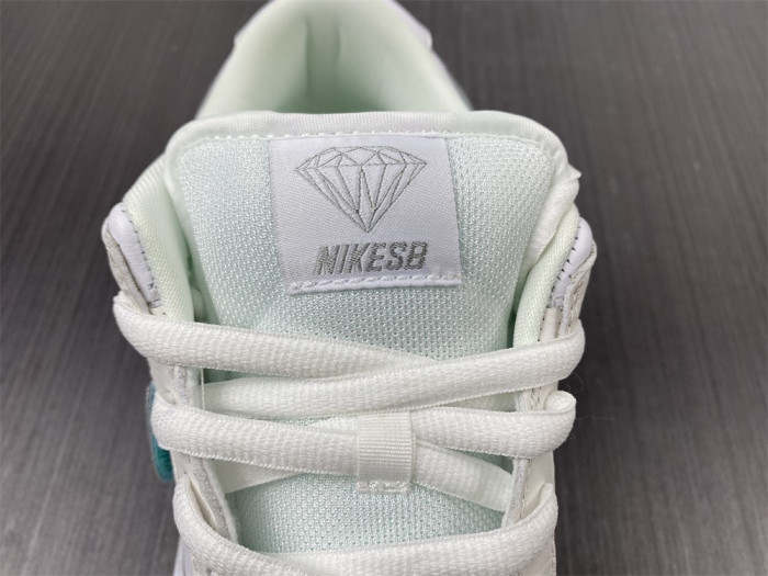 nike sb dunk low diamond S*pply co white diamond bv1310-100