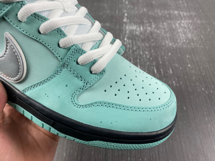 nike sb dunk low T*f*ny blue bv1310-402