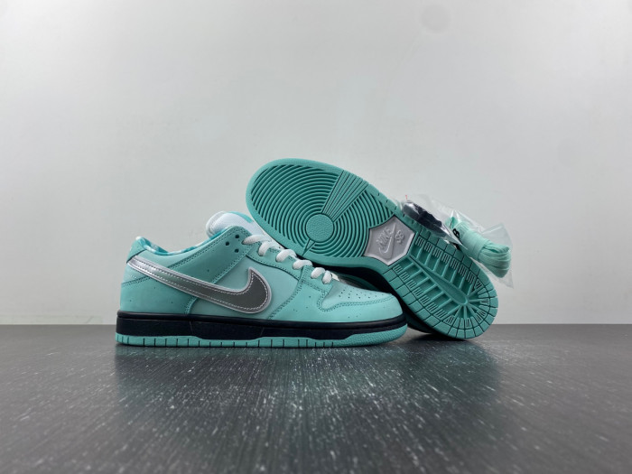 nike sb dunk low T*f*ny blue bv1310-402
