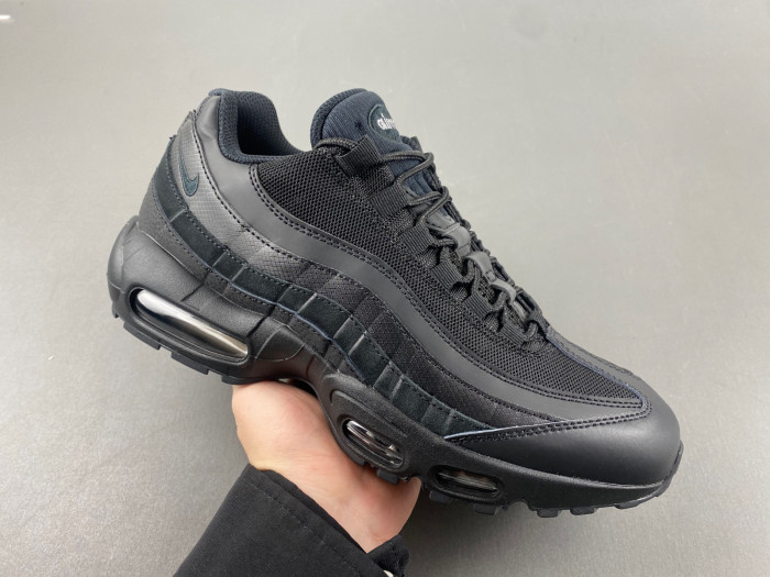 Nike Air Max 95 Essential Triple Black CL3705-001