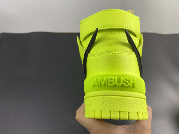 nike dunk high ambush flash lime cu7544-300