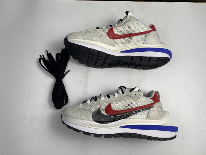 nike vaporwaffle sacai sport fuchsia game royal cv1363-100