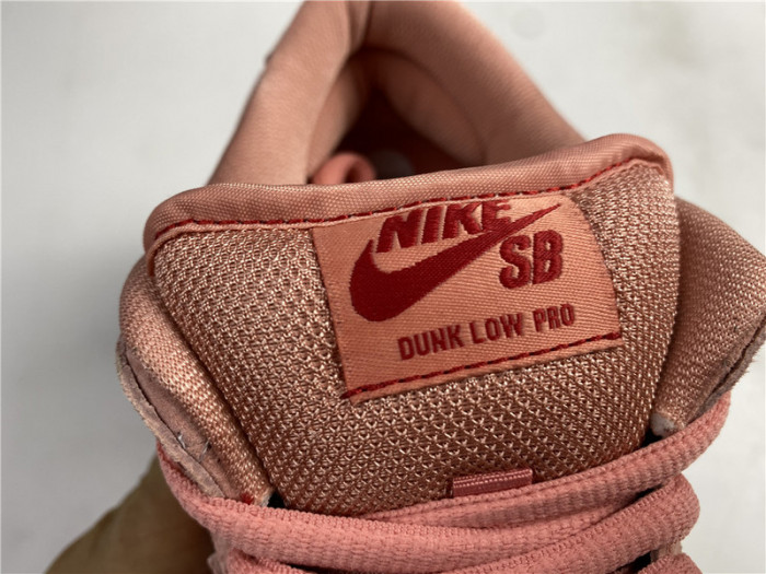 nike sb dunk low “pink pig” cv1655-600