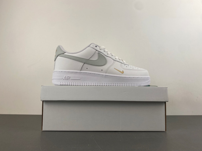 Nike Air Force 1 Low 