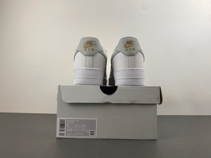 Nike Air Force 1 Low 