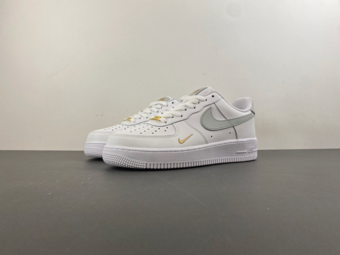 Nike Air Force 1 Low 