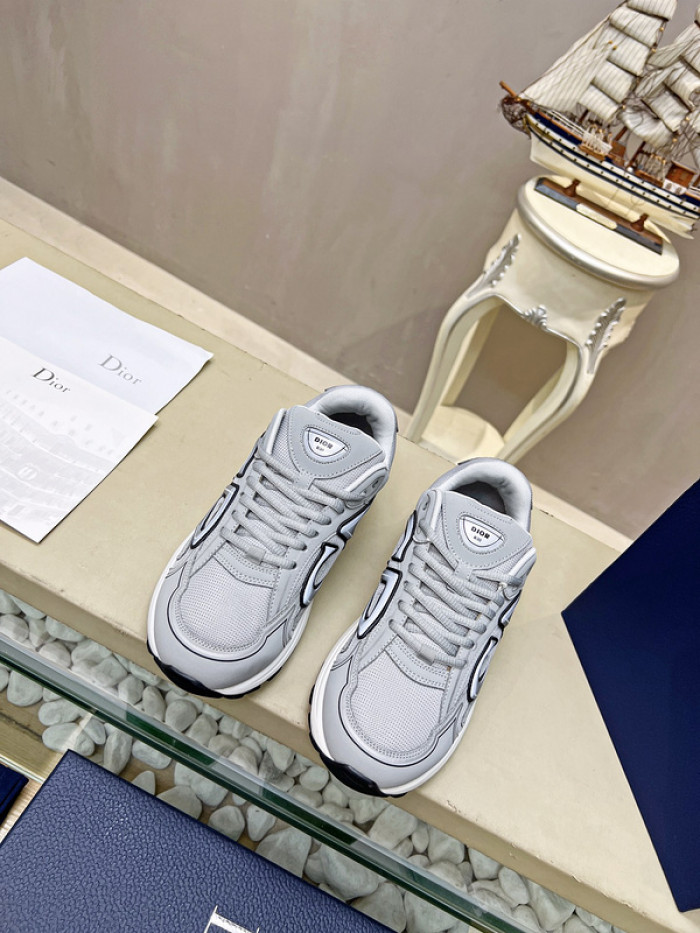 d1or b30 sneakers