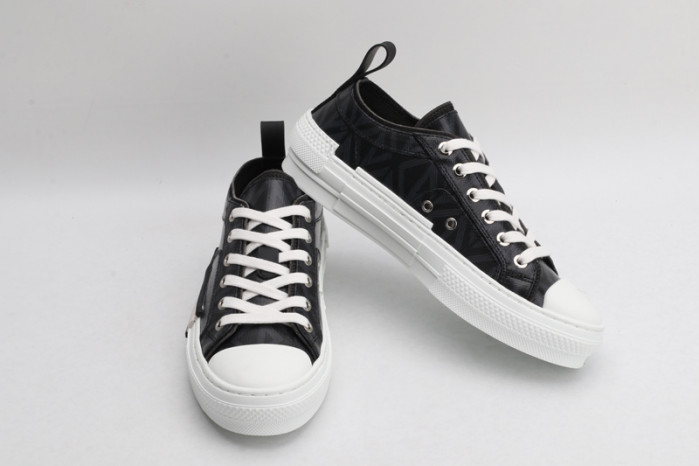 b23 oblique sneaker