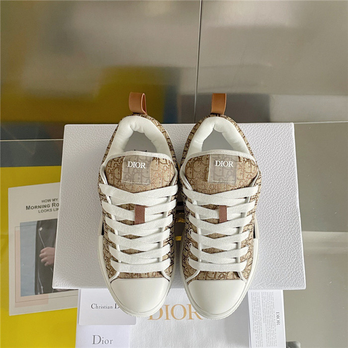 b23 oblique sneaker