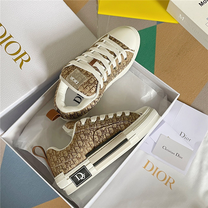b23 oblique sneaker