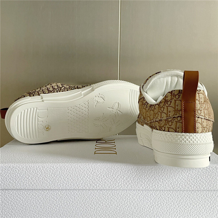 b23 oblique sneaker