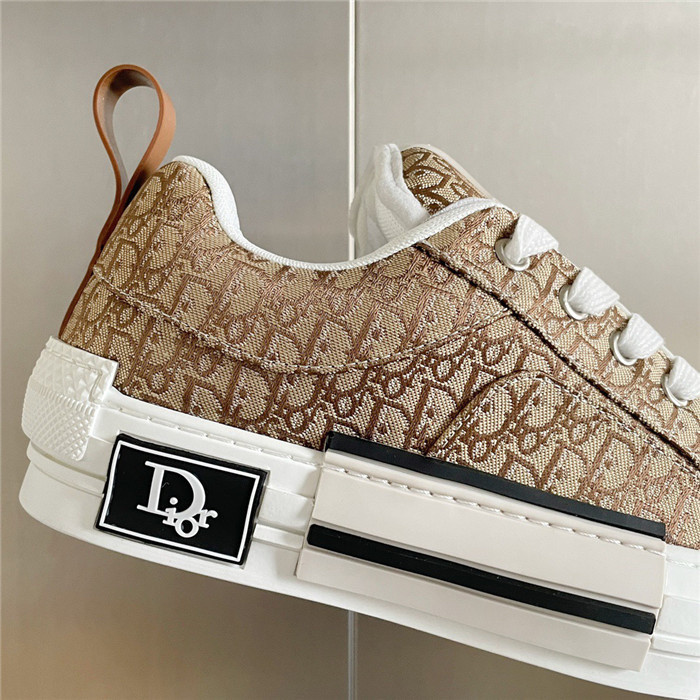 b23 oblique sneaker