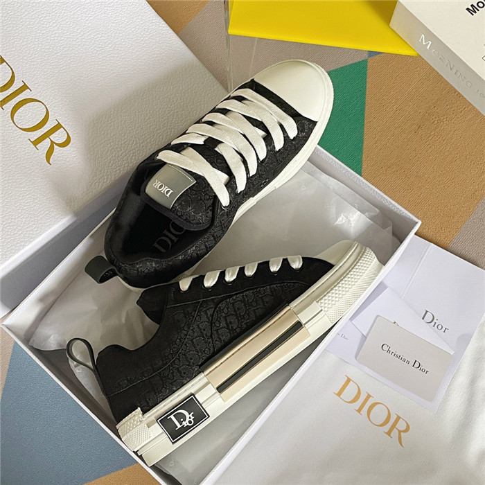 b23 oblique sneaker