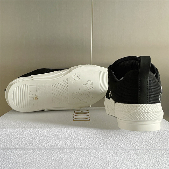 b23 oblique sneaker