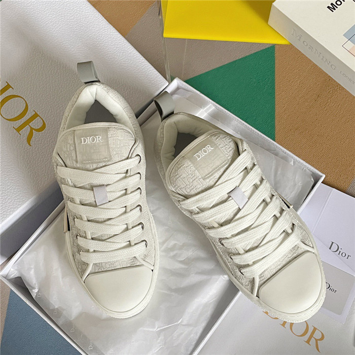 b23 oblique sneaker