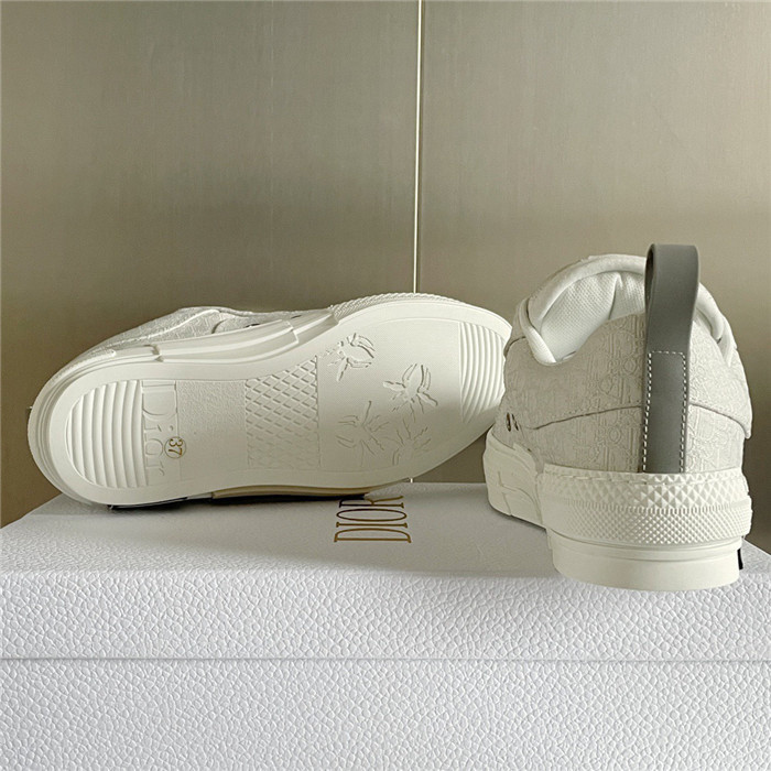 b23 oblique sneaker