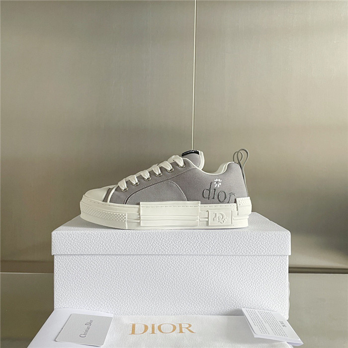 b23 oblique sneaker