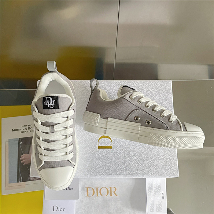 b23 oblique sneaker