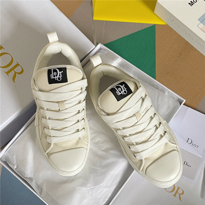 b23 oblique sneaker