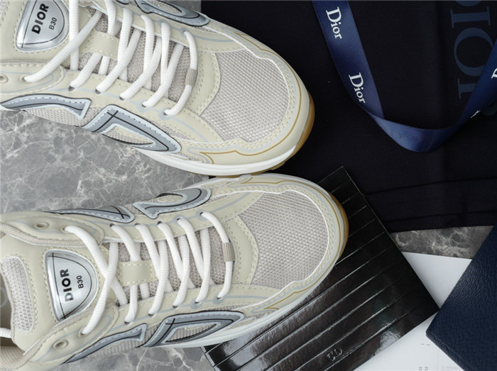 d1or b30 sneakers