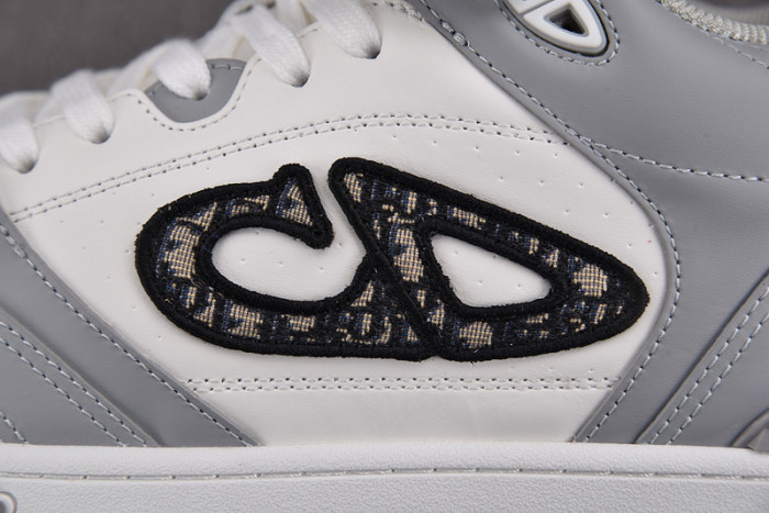 d1or b57 shoes
