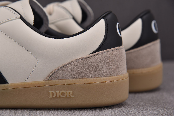 D1OR B01 Sneakers