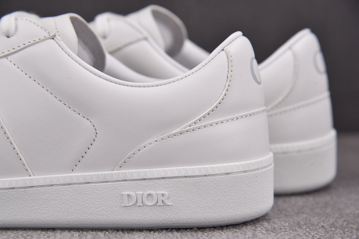 D1OR B01 Sneakers