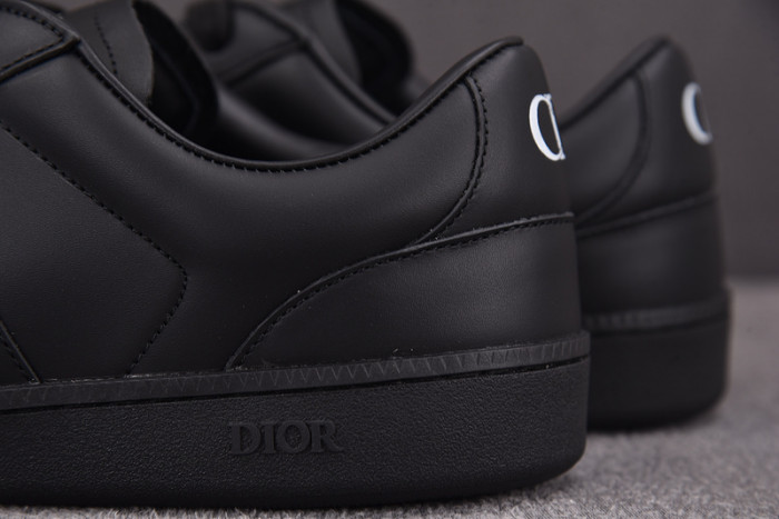 D1OR B01 Sneakers