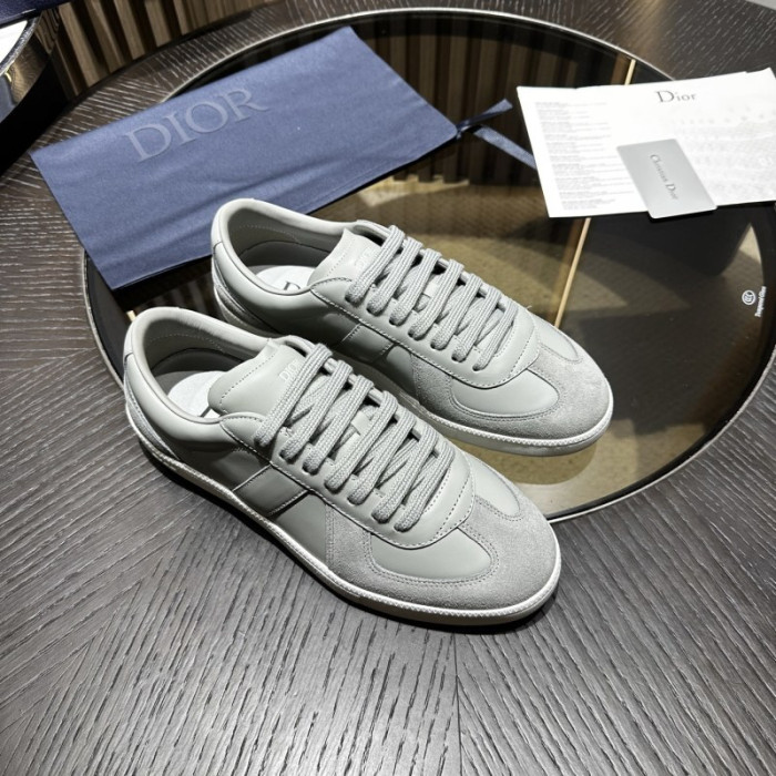 D1OR B01 Sneakers
