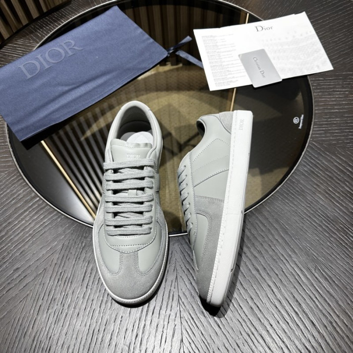 D1OR B01 Sneakers