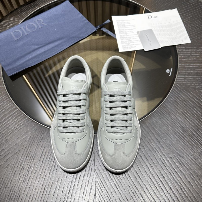 D1OR B01 Sneakers