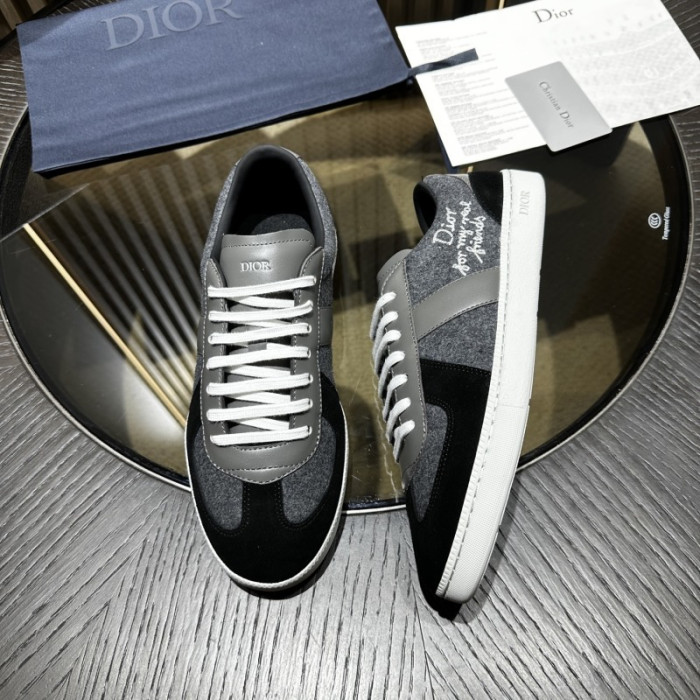 D1OR B01 Sneakers