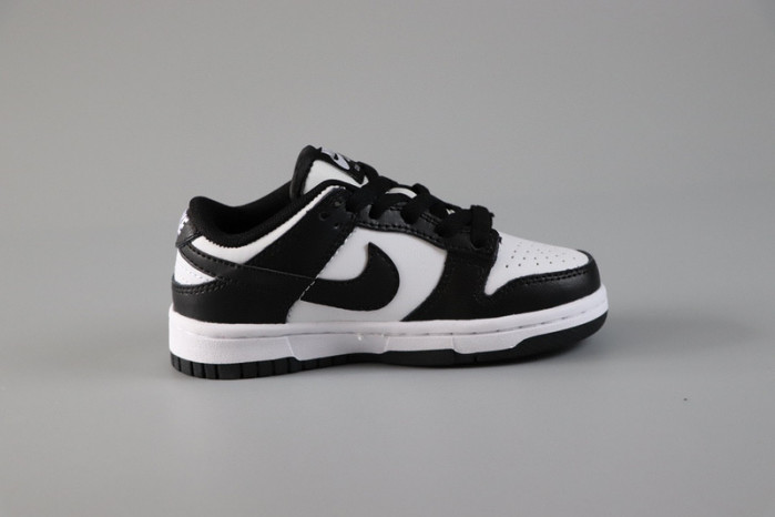kids dunk shoes