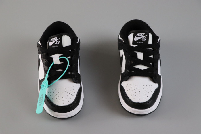 kids dunk shoes
