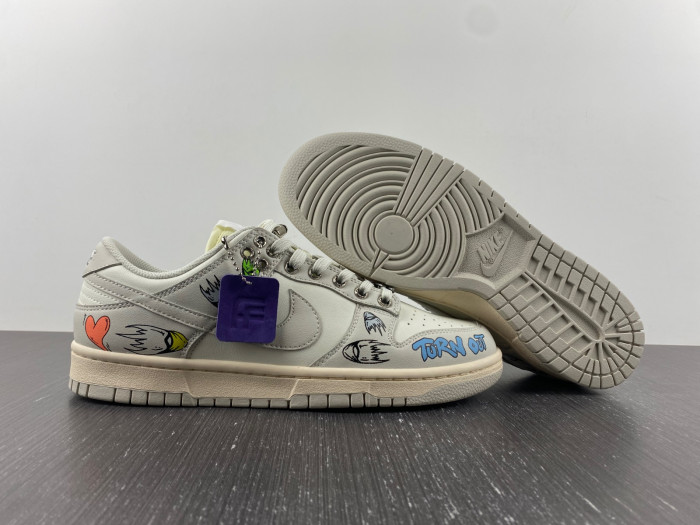 nike dunk low chrome hearts dd1503-107.