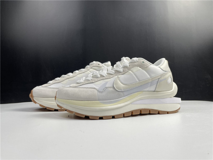 sacai x nike vaporwaffle 3.0 dd1875-100