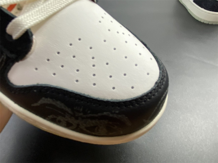 nike dunk low prm “halloween” dd3357-100