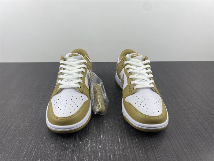 nike dunk low essential paisley pack barley dh4401-104