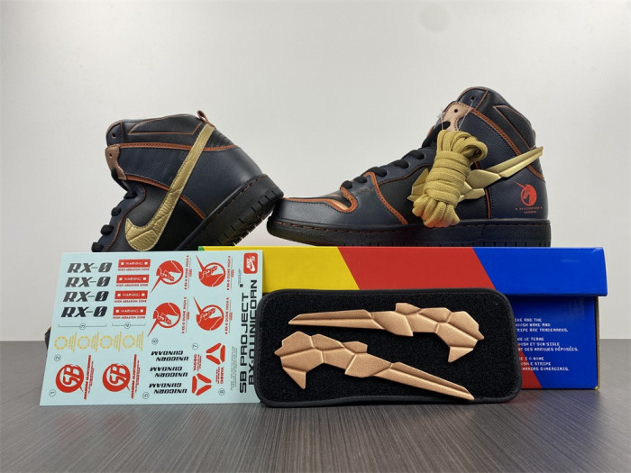 nike sb dunk high rx-0 unicorn gundam 02 banshee dh7717-400
