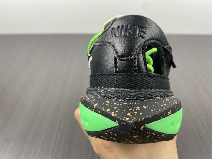 of x nike blazer low black/black-green dh7863-001