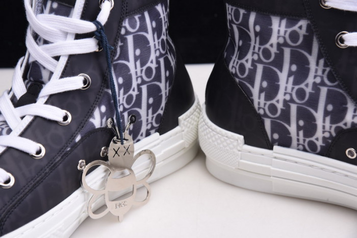b23 oblique sneaker