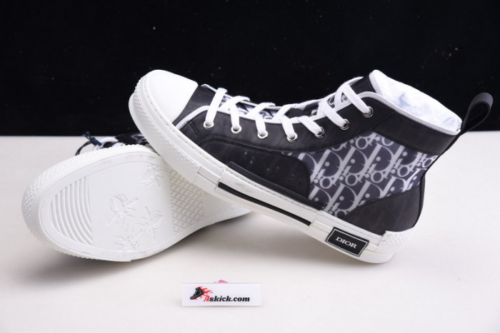 b23 oblique sneaker