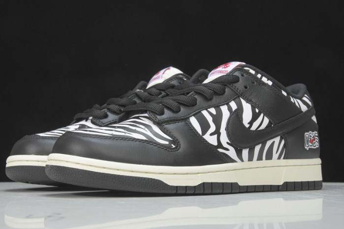 quartersnacks x nike sb dunk low dm3510-001