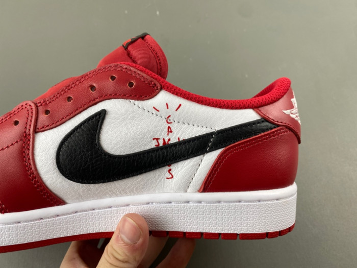 Travis Scott x Air Jordan 1 Low OG "Chicago"
