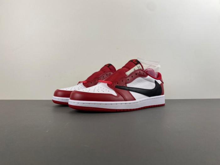 Travis Scott x Air Jordan 1 Low OG "Chicago"
