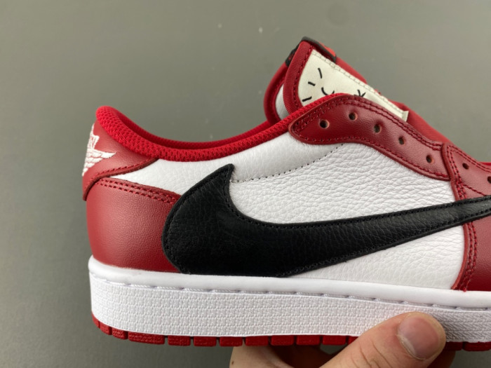 Travis Scott x Air Jordan 1 Low OG "Chicago"